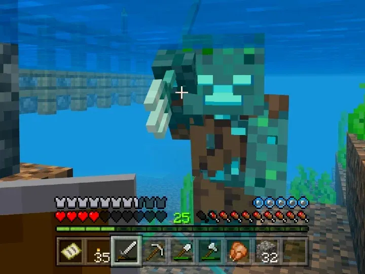 Image of a drowned mob holding a trident in minecraft